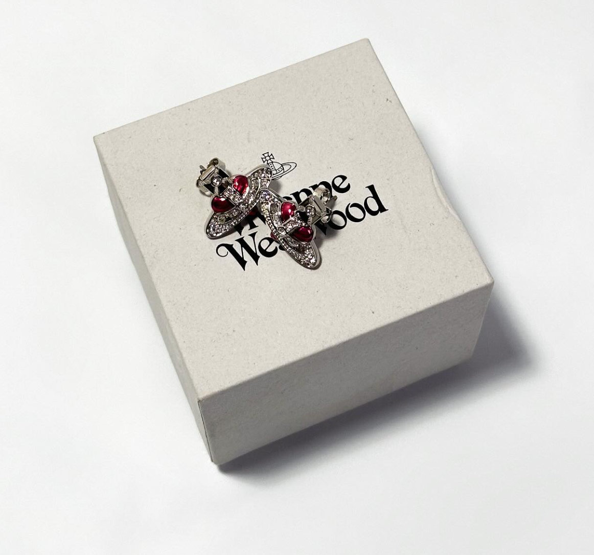 Brinco Vivienne Westwood Hearts