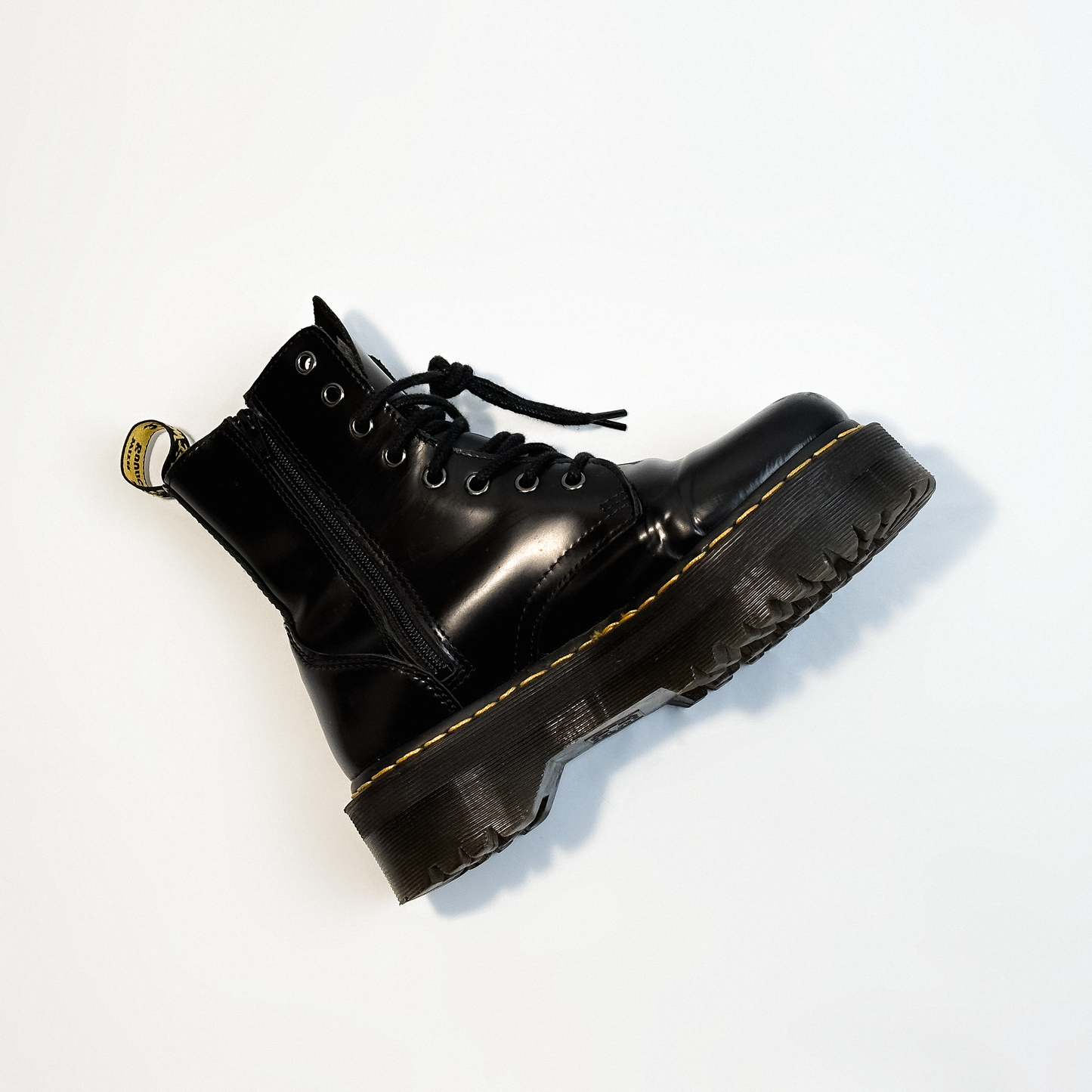 Dr. Martens Jadon